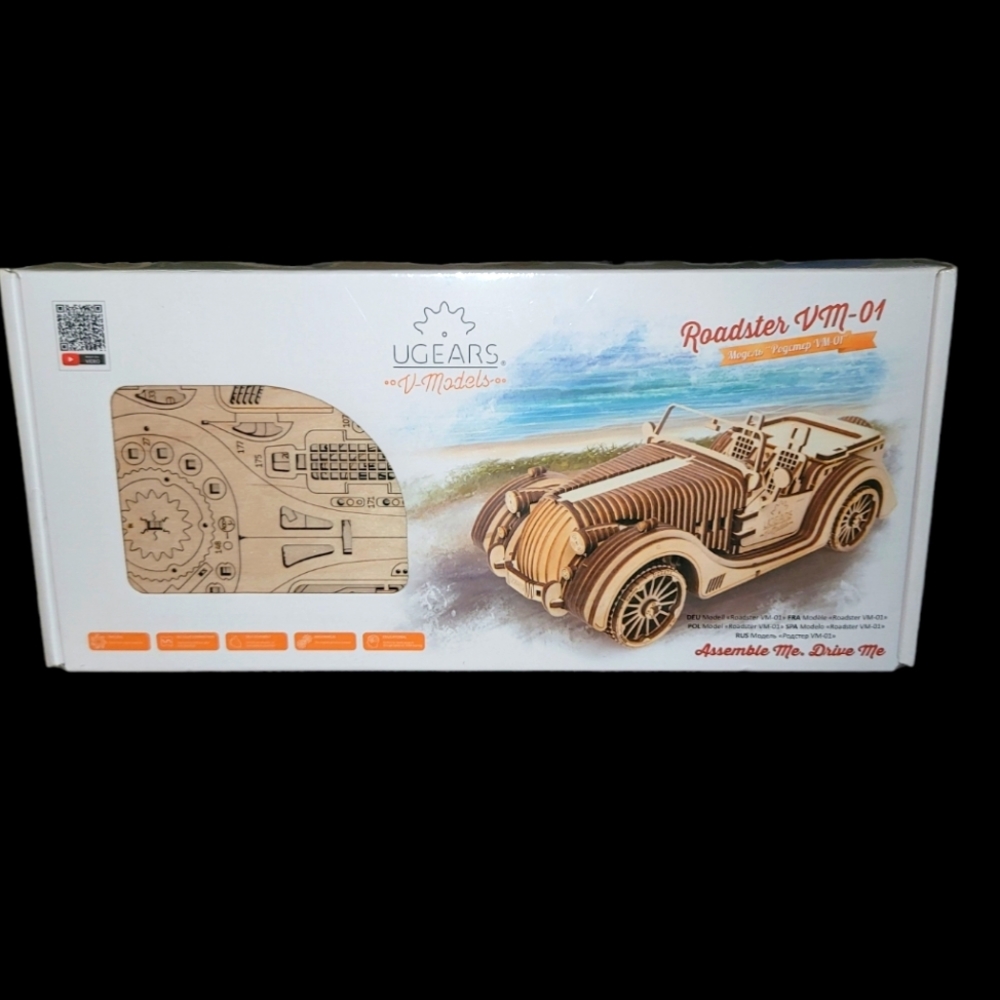 UGEARS Roadster VM-01 Model